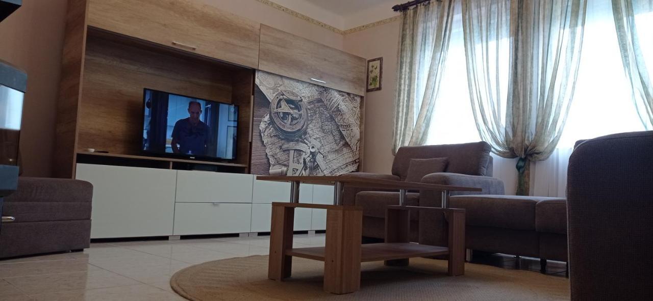 Апартаменти Kaman Nyaralo Бадачоньтомай Екстер'єр фото